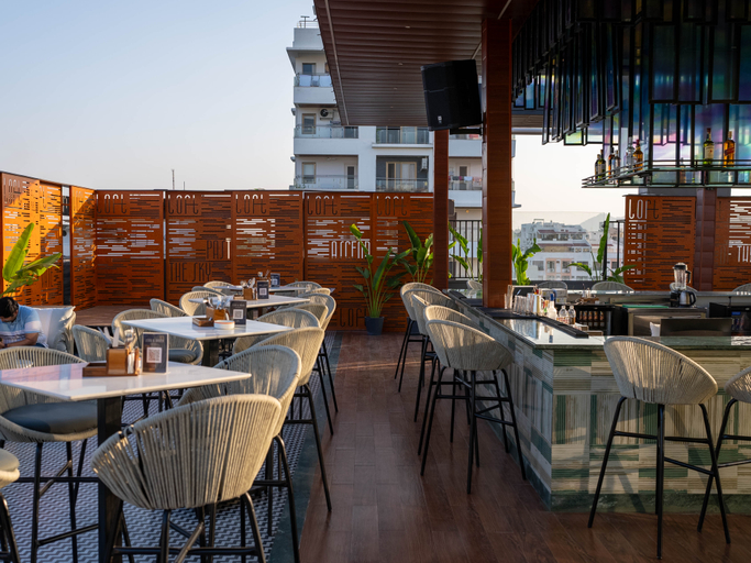 Food & Drinks 5, Vesta Grand Central Udaipur, Udaipur