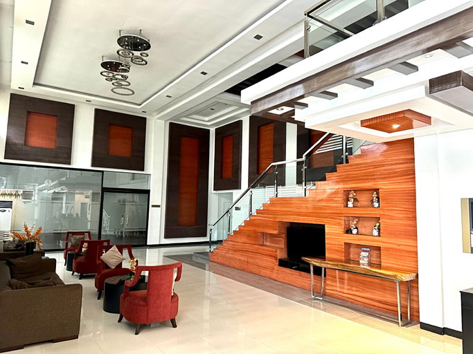 Public Area 2, Subic Bay Peninsular Hotel, Olongapo City