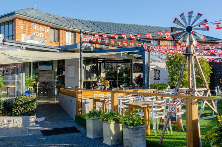 Exterior & Views 2, Figtree Hotel, Wollongong Bal