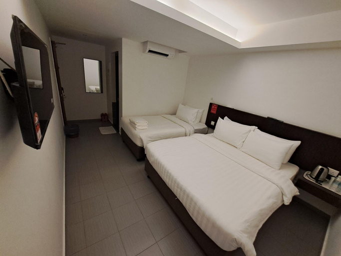 Bedroom 23