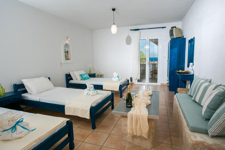 Bedroom 3, Fyrogenis Palace, South Aegean