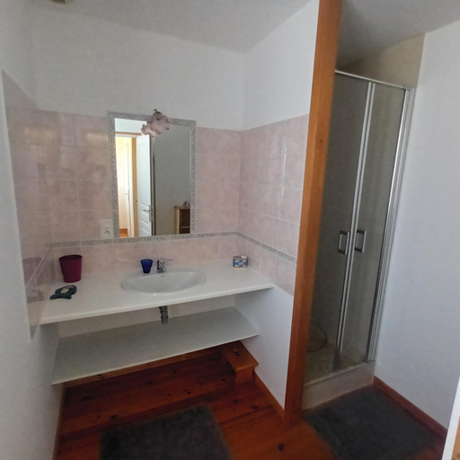 Others 3, Chambre des bords de Siame, Manche