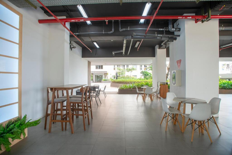 Food & Drinks 5, Apartemen Tokyo Riverside PIK 2 By Kakarama Room, Tangerang
