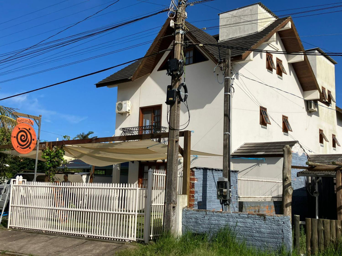 Exterior & Views 1, Townhouse composta por 4 triplex duas suites a duas quadras do mar, Imbituba