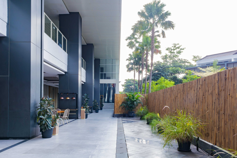 Exterior & Views 2, Harris Suites Puri Mansion, West Jakarta