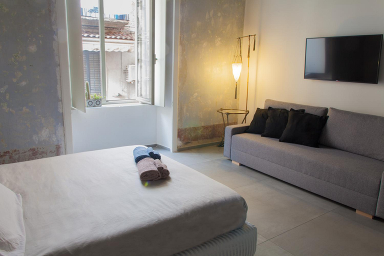 Others 4, Casa Pupetta, Napoli