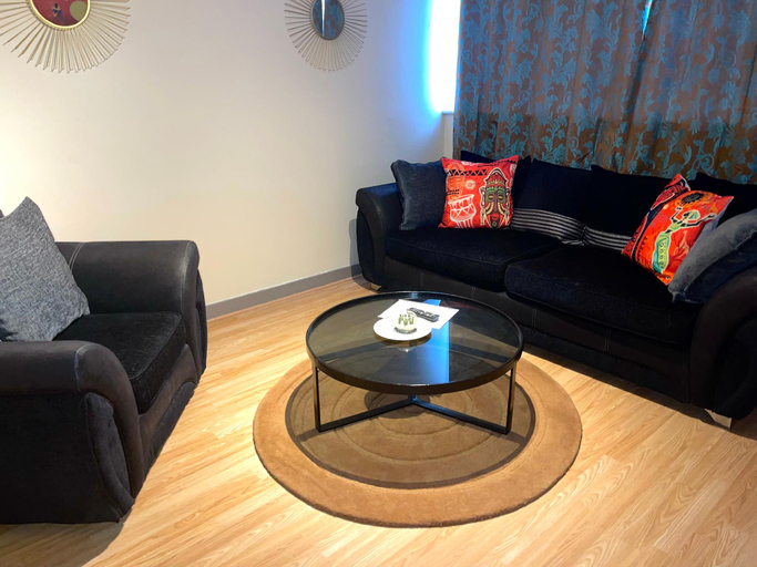 Others 3, Penn Gardens - Two Bedroom Apartment 2, London