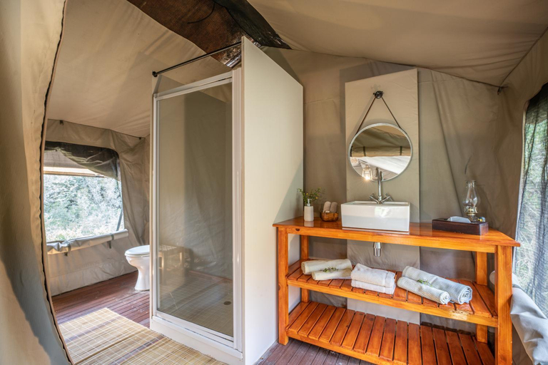 Bathroom 2, Tygerfontein Safari Tents, Cacadu