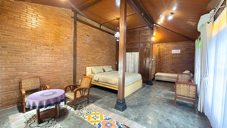 Others 3, Kinarigiri Villa, Sleman