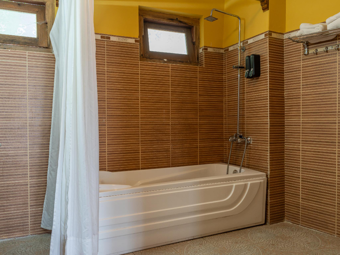 Bathroom 4, Tiger Nest Resort, Tsento
