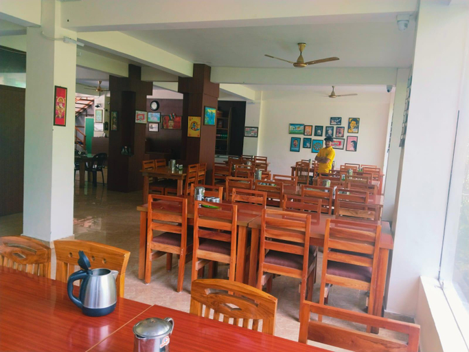 Food & Drinks 5, Harela Inn, Chamoli