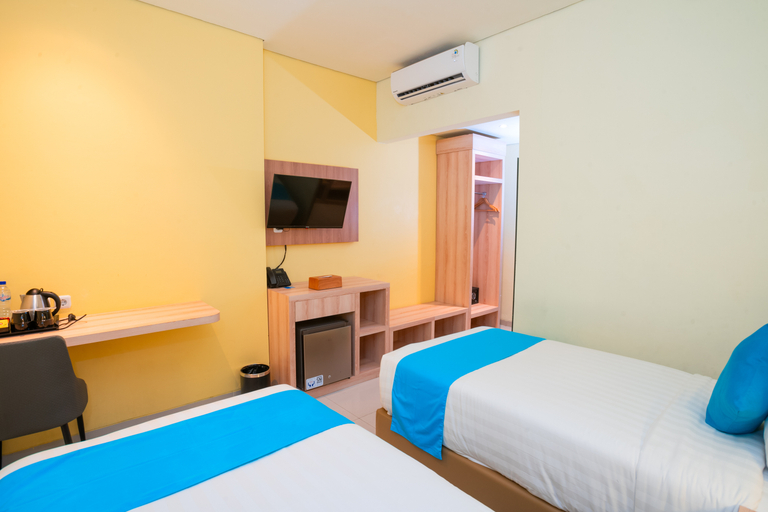ZASGO HOTEL Room Type - The Studio Twin (No Windows)