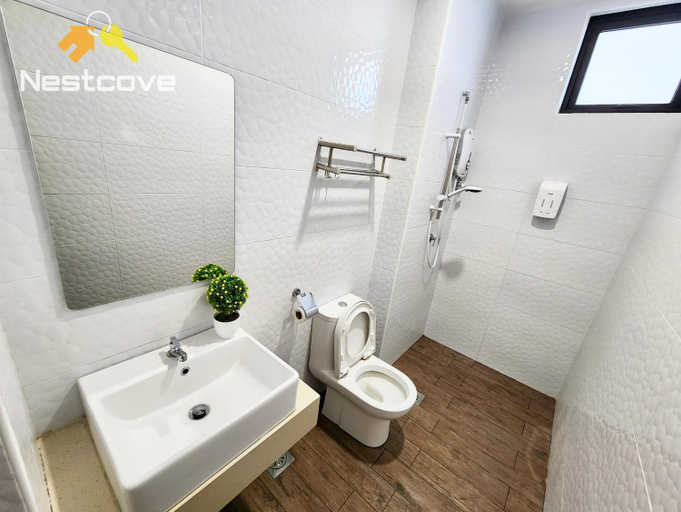 Bathroom 4, The Quartz Residence & Suites Infinity Pool By Nestcove, Malacca City