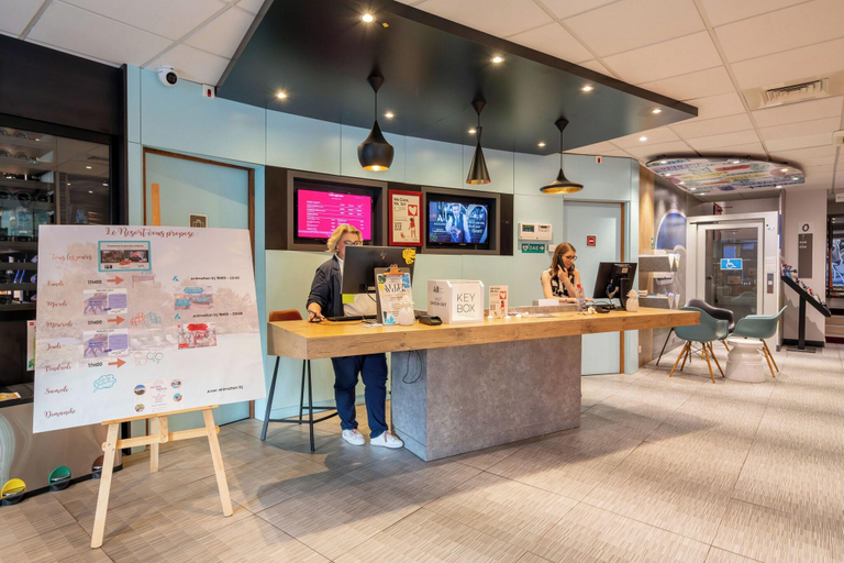 Public Area 3, ibis Antibes Sophia Antipolis, Alpes-Maritimes