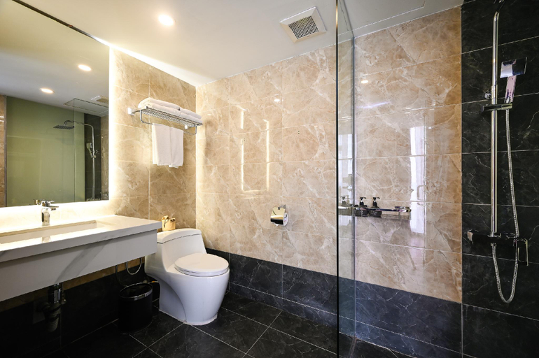 Bathroom 29