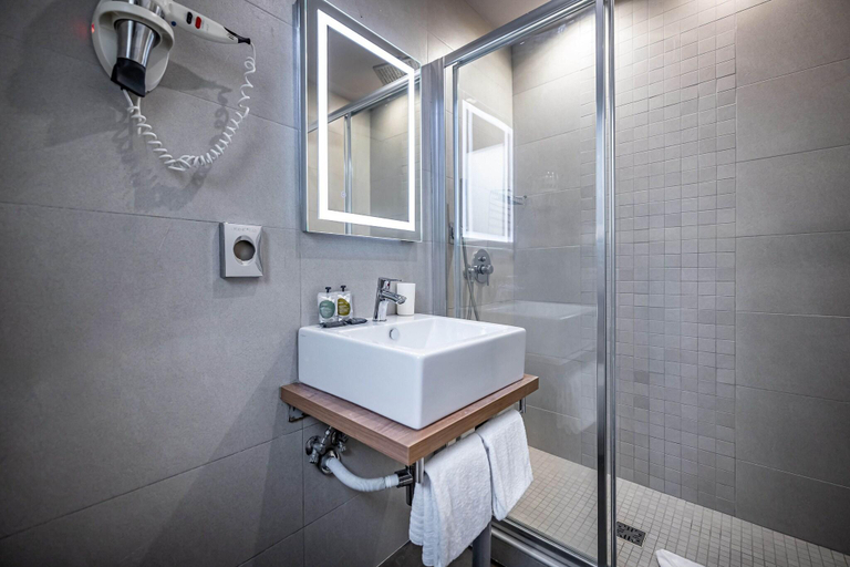 Bathroom 4, Antico Centro Suites, Florence