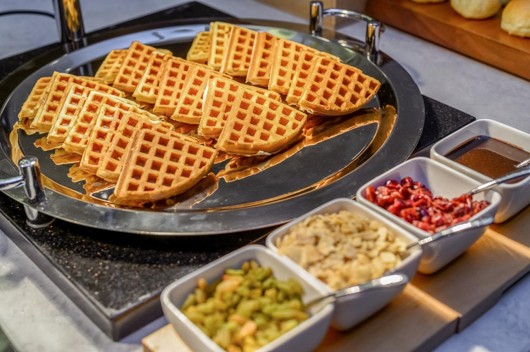Food & Drinks 5, Hampton by Hilton Dongguan Central square, Dongguan