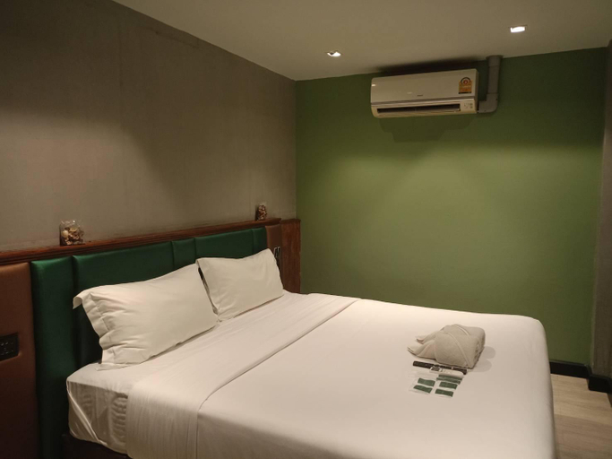 Bedroom 8