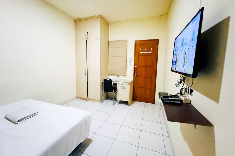 Bedroom 8