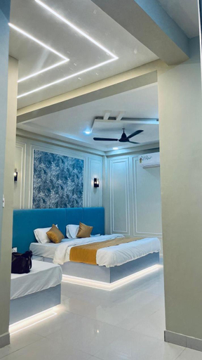 Others 4, Hotel Shivangan, Ujjain