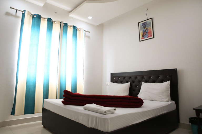 Bathroom 4, hotel Satya, Dehradun