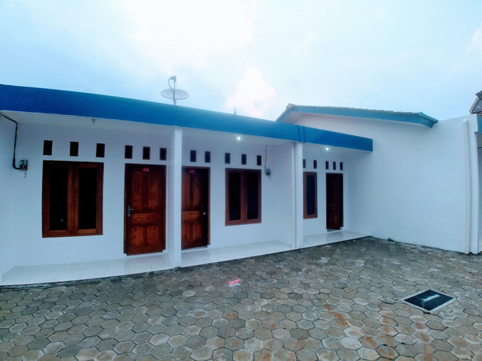 Exterior & Views 1, RedDoorz near Exit Toll Jatiwarna 2, Bekasi