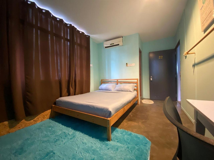 Bedroom 2, CheckInn Express, Kuching