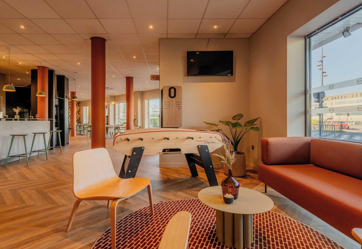 Public Area 3, B&B HOTEL Maubeuge Gare, Nord