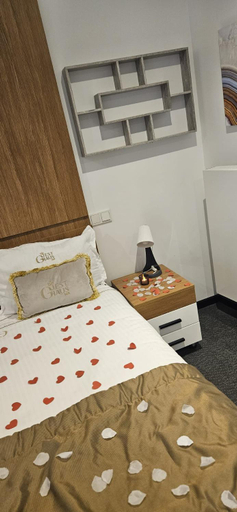 Others 4, Guesthaus 1, Esch-sur-Alzette
