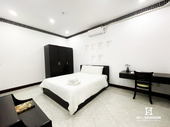 Bedroom 11