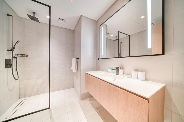 Bathroom 2, Luxury Studios with Burj Khalifa View - Marquise Square Tower, Dubai