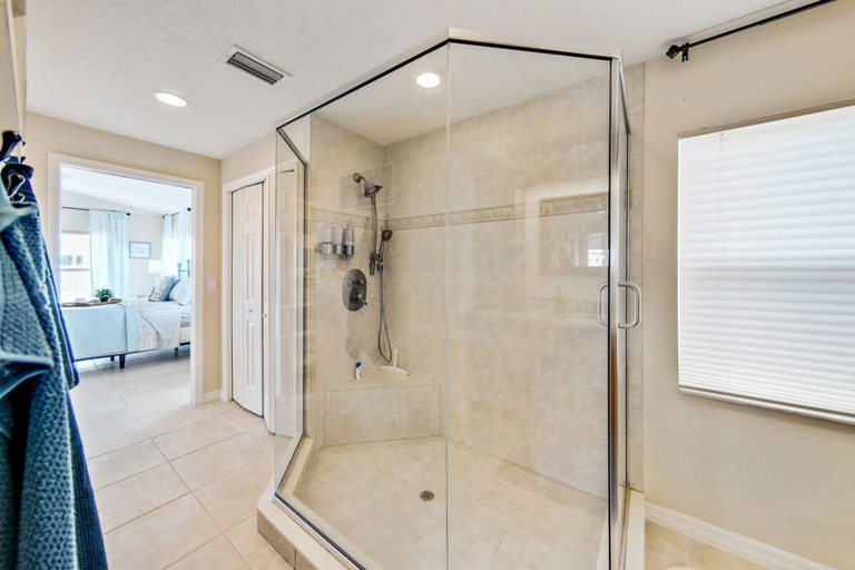 Room 4, Oasis by the Sea Beach Front Community, Flagler