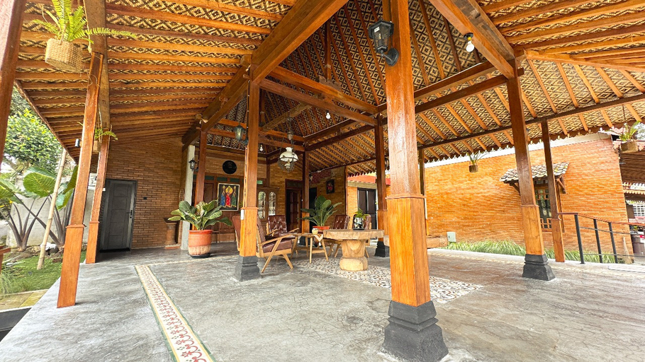 Others 2, Kinarigiri Villa, Sleman