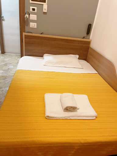 Bedroom 4, hotel bissi, Milano