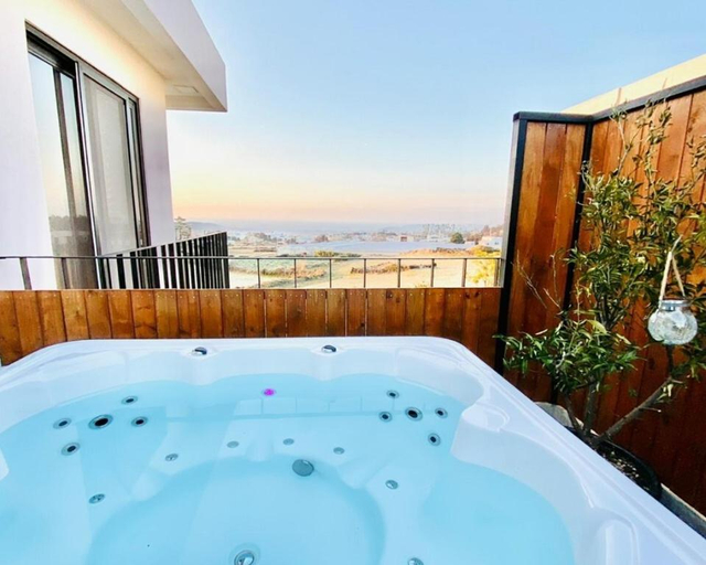 Bathroom 2, Aewol Marang Pension, Jeju