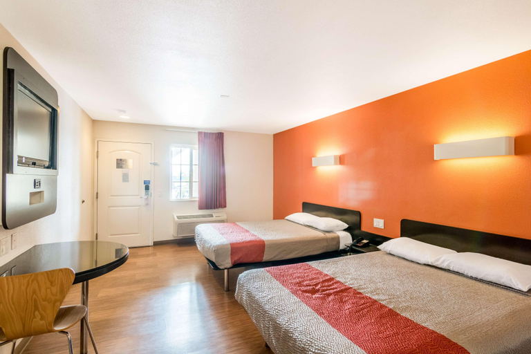 Bedroom 4, Motel 6 Los Angeles - Bell Gardens, Los Angeles