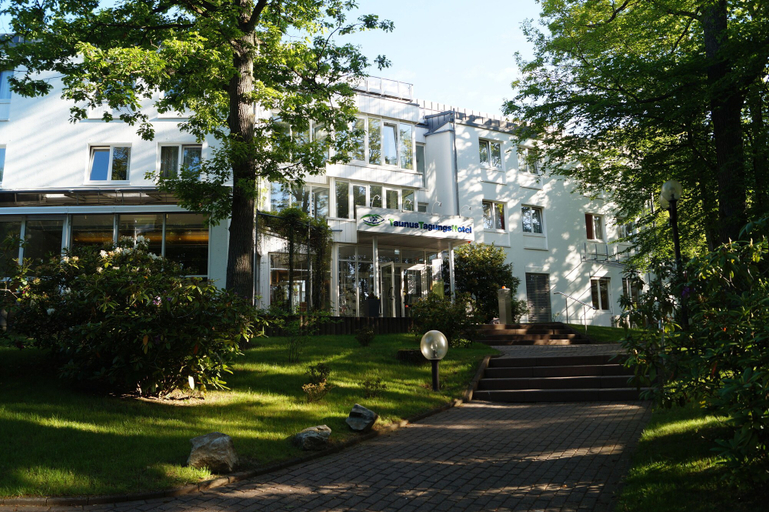 Exterior & Views 2, TaunusTagungsHotel, Hochtaunuskreis