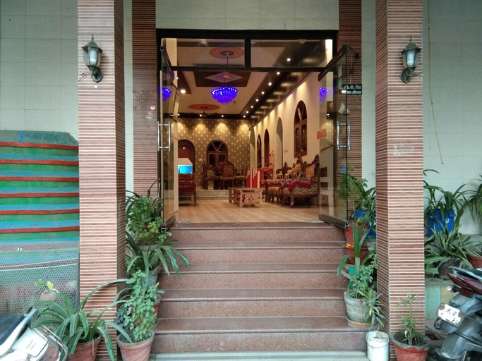 Exterior & Views 1, Hotel Rashmi , Agra