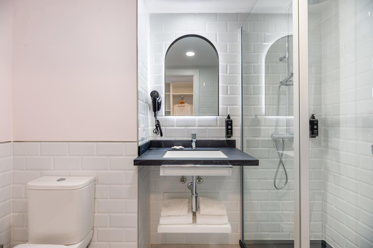 Bathroom 3, Hotel Vibra Palma Cactus, Baleares