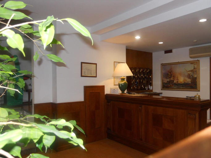 Public Area 3, Hotel Traghetto, Rome