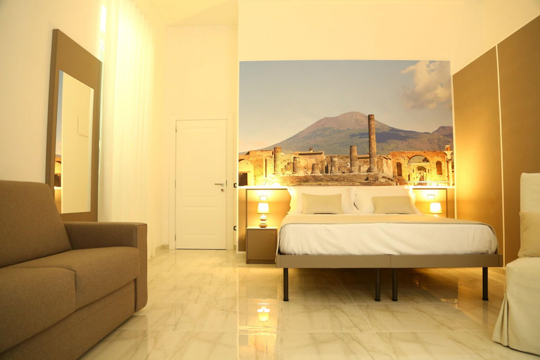 Bedroom 4, Palazzo Caracciolo del Sole, Napoli