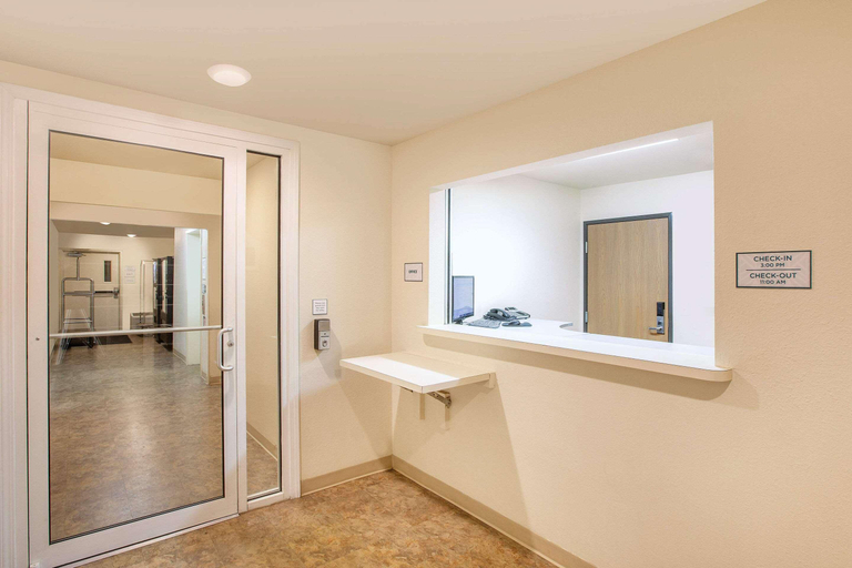 Public Area 2, WoodSpring Suites Jacksonville Beach Blvd, Duval