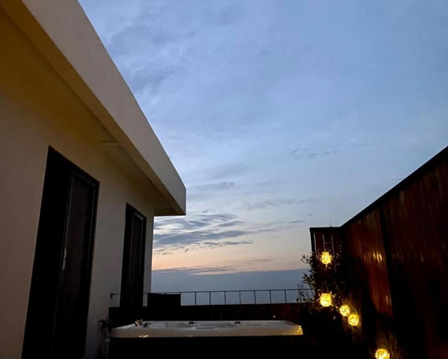 Others 5, Aewol Marang Pension, Jeju