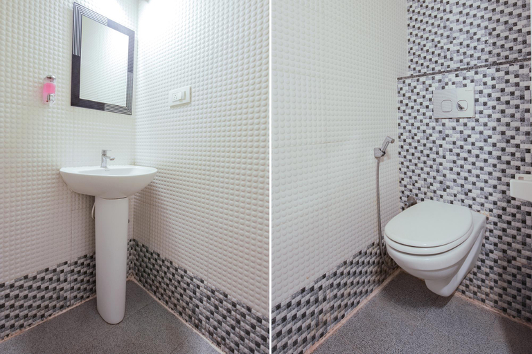 Bathroom, FabHotel Prime Suloka Towers - 500m from View point, Kaveri River, Kodagu