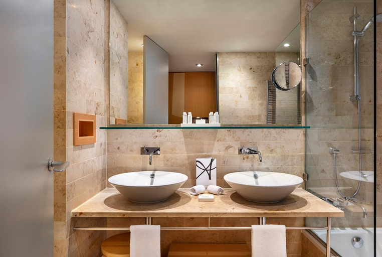 Bathroom 5, Gran Hotel Domine Bilbao, Vizcaya