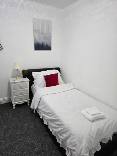 Others 4, Realwood Homes- Broomhill Road, Nottingham