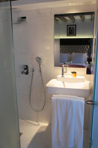 Bathroom 3, Tonic Hôtel Saint Germain, Paris