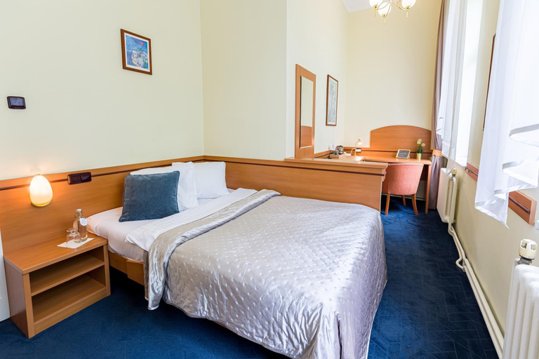 Bedroom 2, Hotel Arcus Garden, Bratislava II