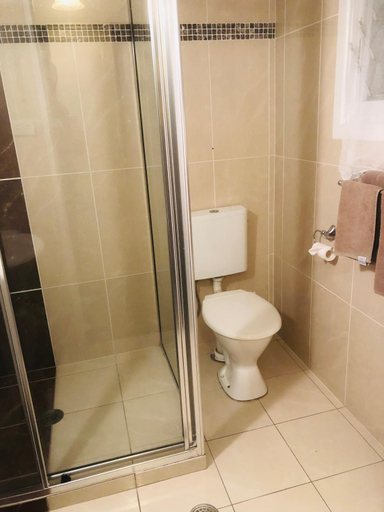 Bathroom 11