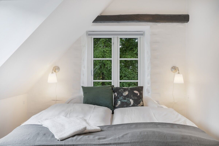 Bedroom 2, Kragsbjerggaard Hotel, Odense